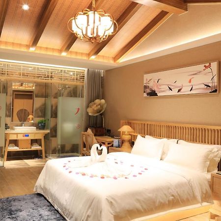 Guilin Elephant Trunk Hill Hotel Exterior photo