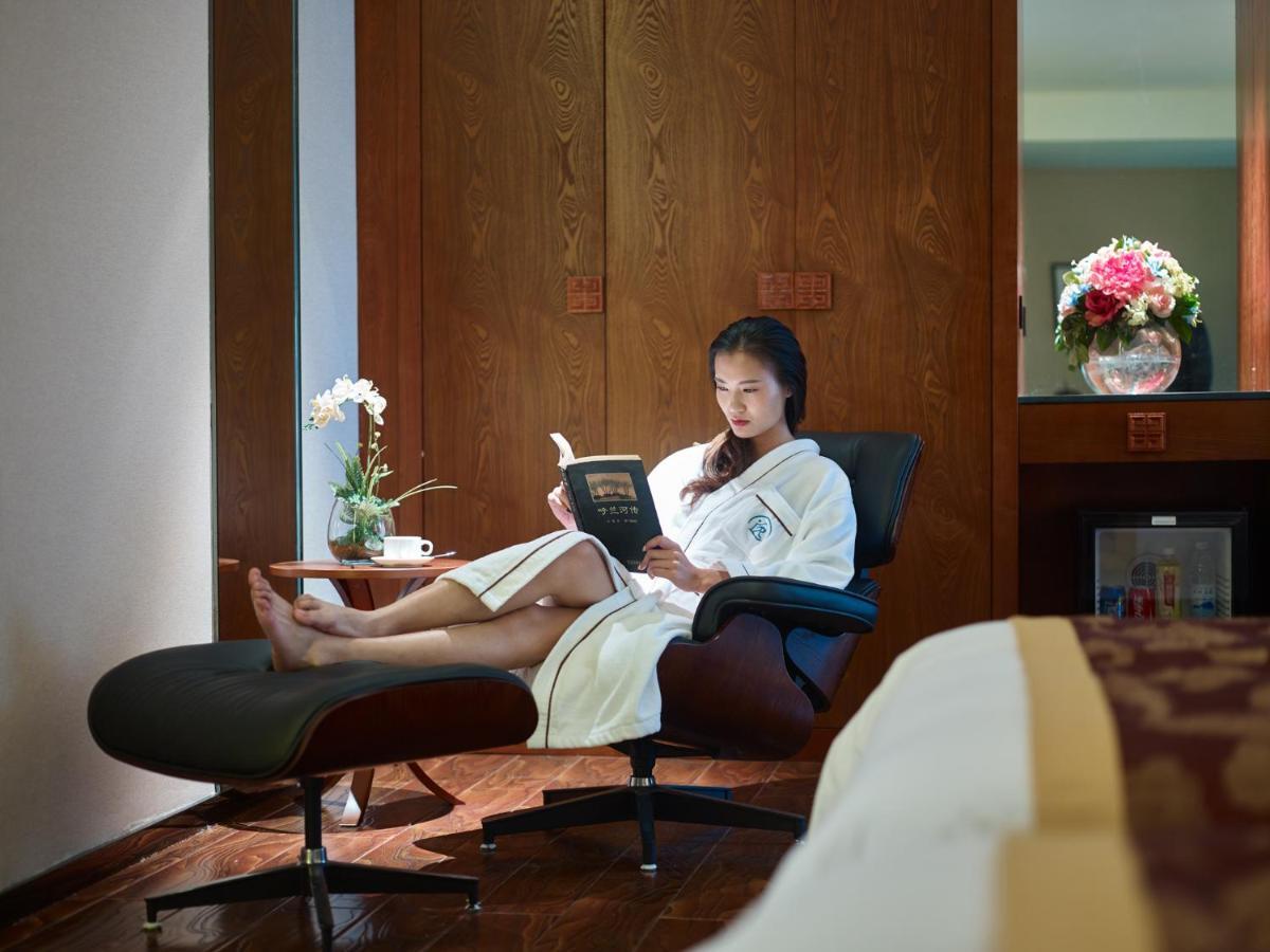 Guilin Elephant Trunk Hill Hotel Exterior photo